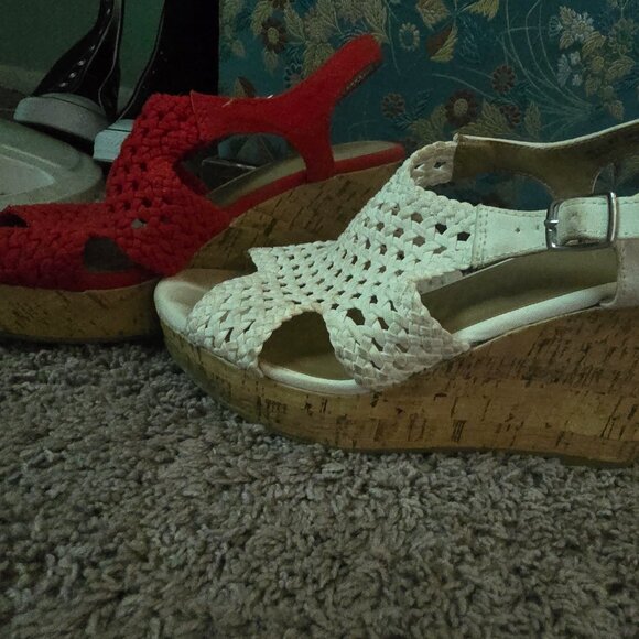 Wedges, size 9 - Picture 3 of 5